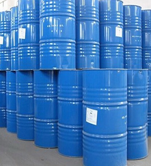 Cyclohexanol – (CH2)5CO (Dầu ông già)